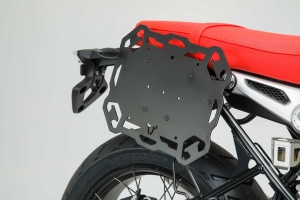 Universal side bracket dreapta pentru SLC side carrier. Incl. net.