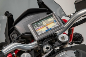 GPS mount pentru handlebar Negru. Moto Guzzi V85 TT (19-).