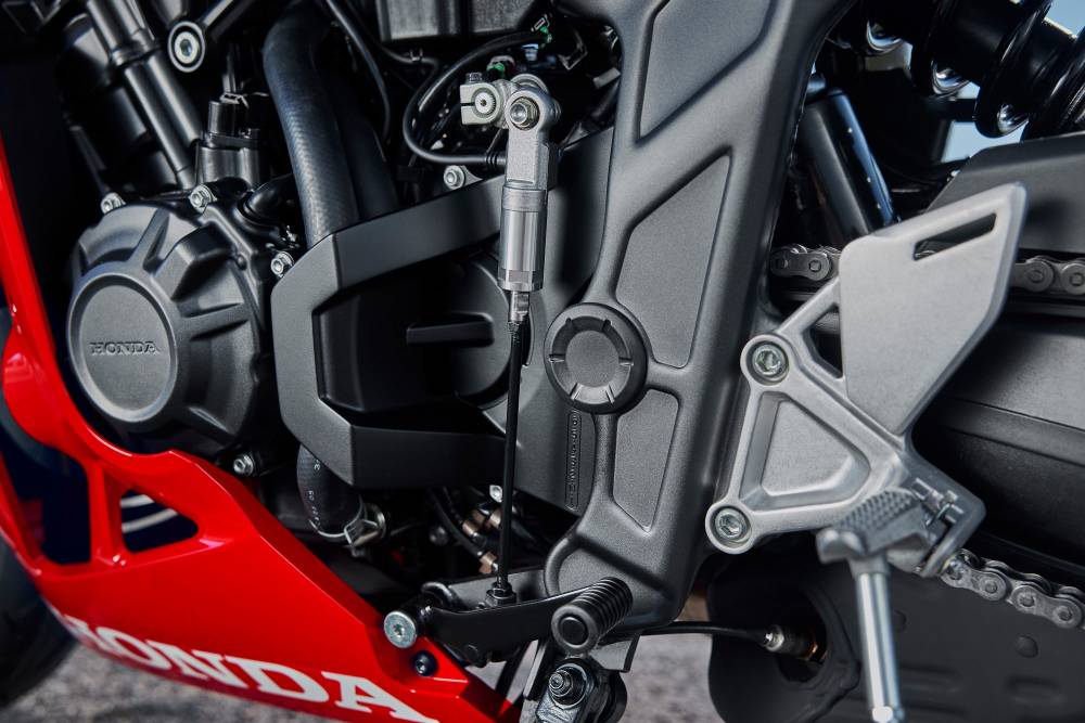 Honda CBR 650 R Eclutch, 4