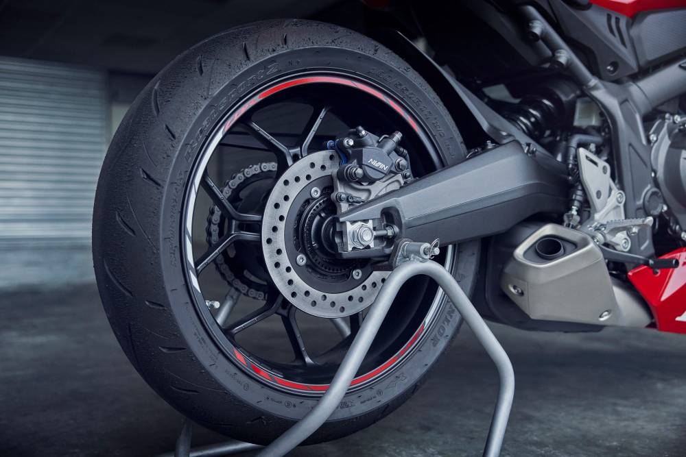 Honda CBR 650 R Eclutch, 9