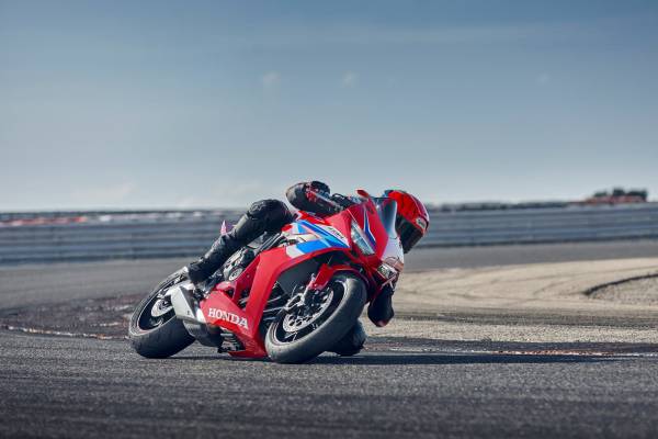 Honda CBR 650 R Eclutch, 7