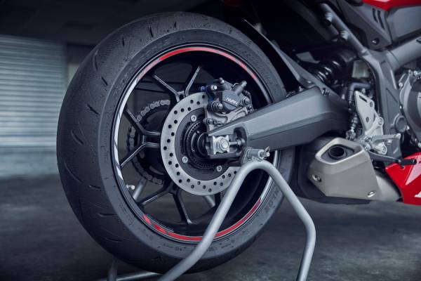 Honda CBR 650 R Eclutch, 9