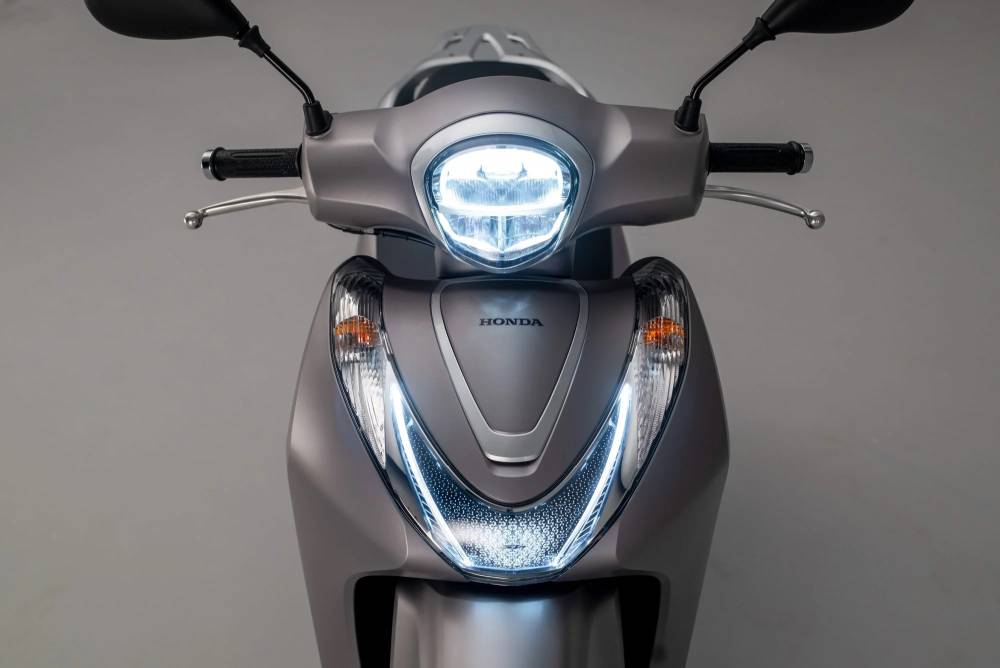 Honda SH Mode 125, 11