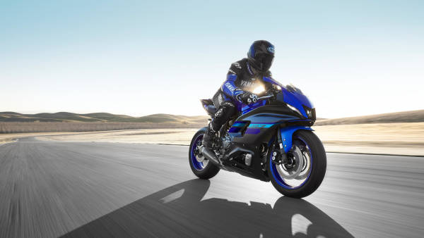 Yamaha R7, 10